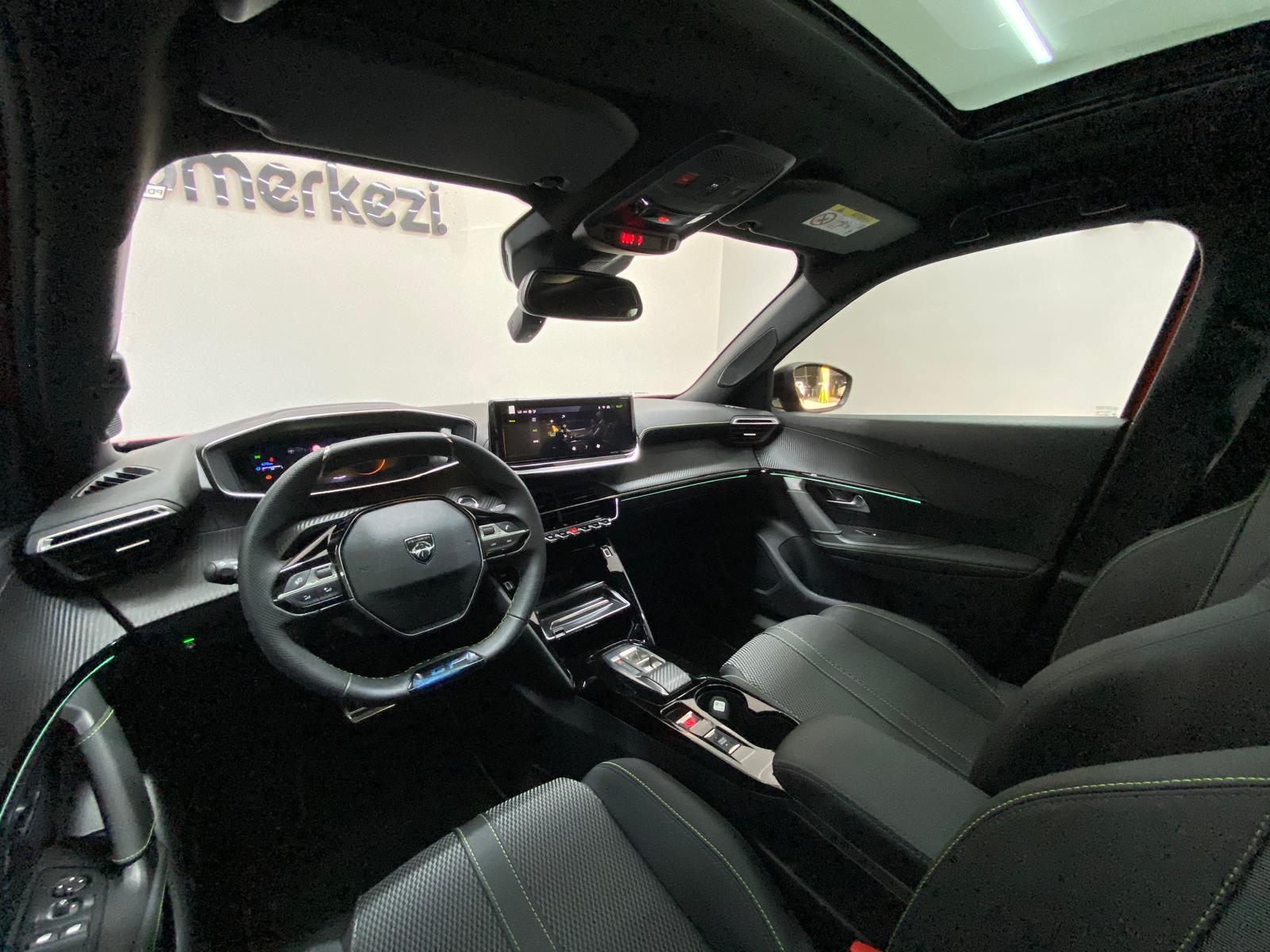 PEUGEOT 2008 17